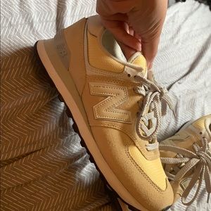 New balance shoes